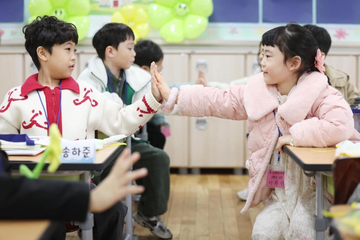 Insurers expand children's coverage as policy support fuels race for long-term customers