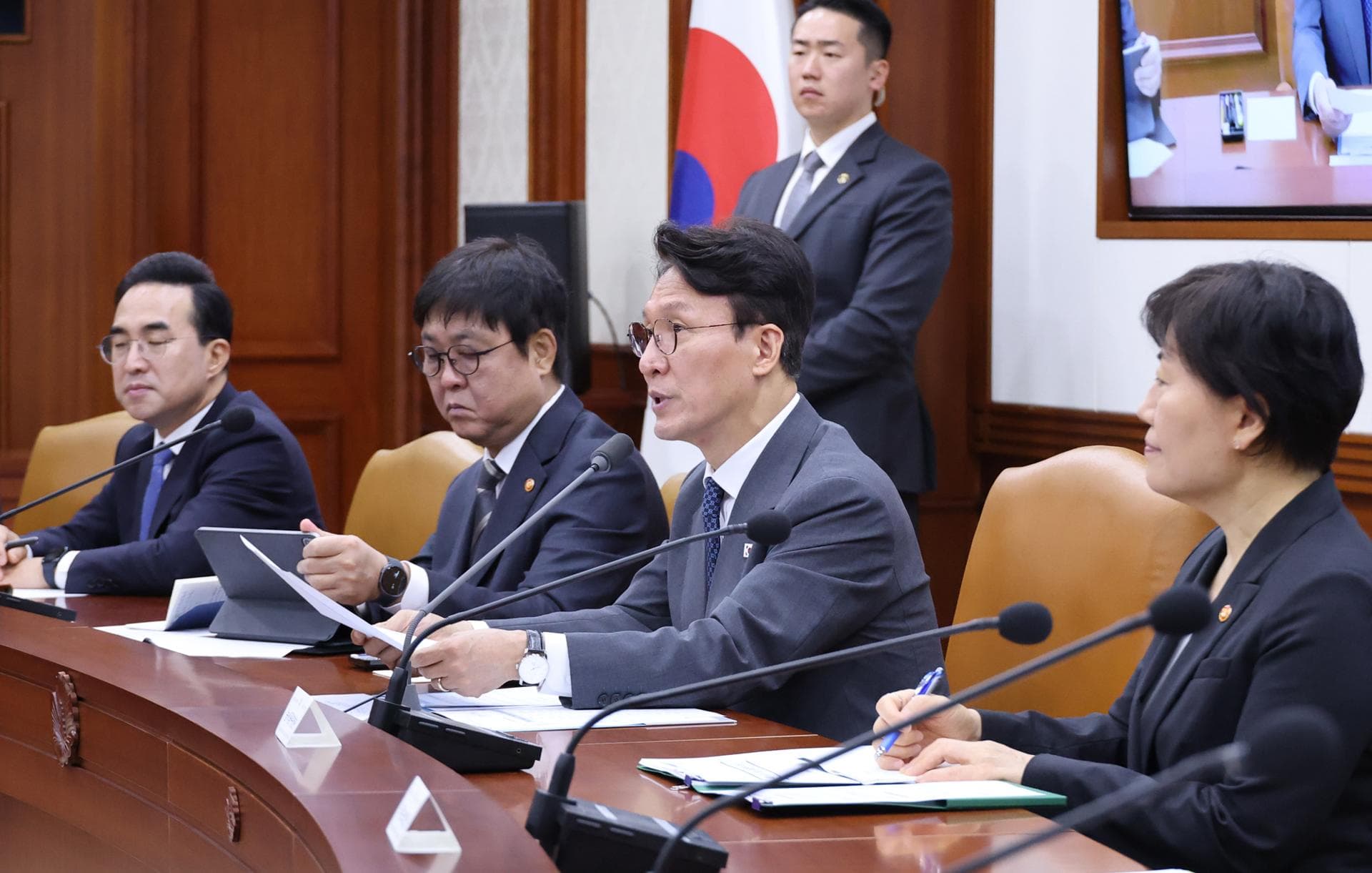 PM calls for measures to boost K-tourism