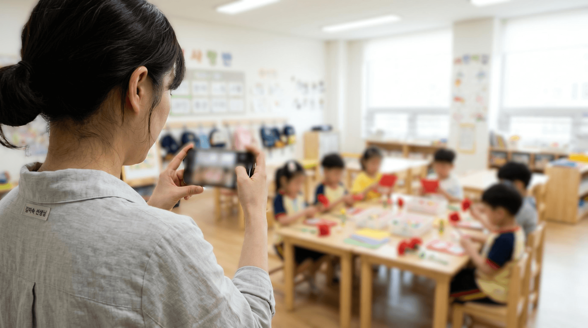 Photo demands from parents are changing kindergarten classrooms in Korea