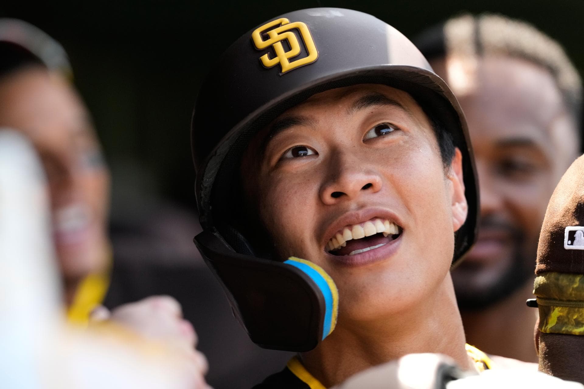 Padres' Song Sung-mun hits 1st MLB home run in loss