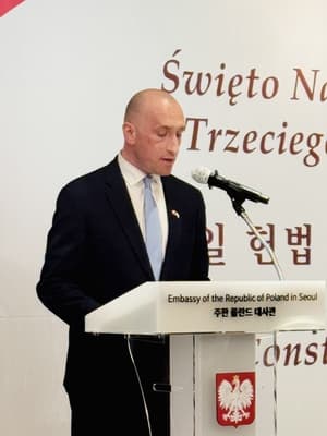 Poland, South Korea tout growing strategic ties