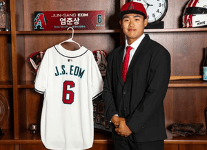 Diamondbacks sign two-way Korean prospect Jun-Sang Eom to deal with $1.5 million signing bonus